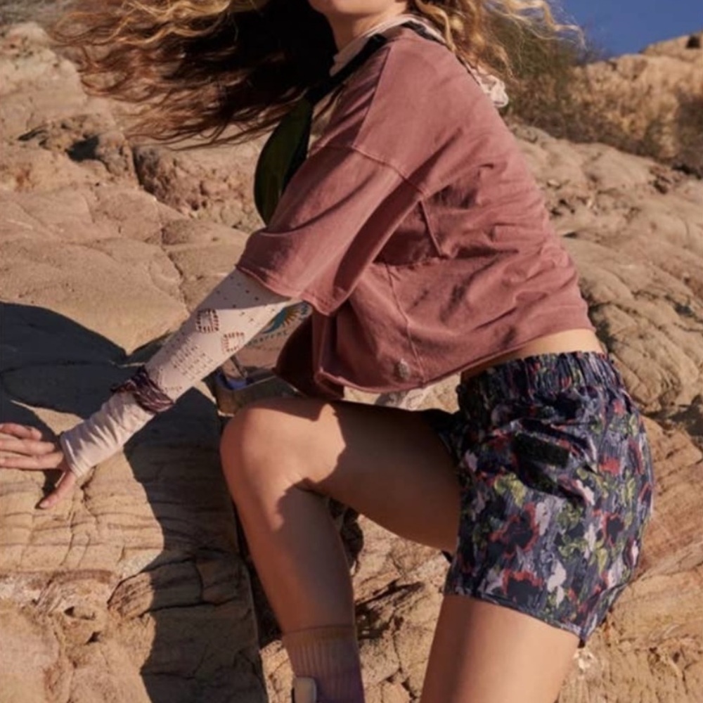 NWT Free People Movement In The Wild Printed Shorts size xsmall